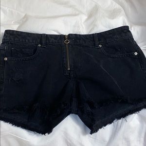 DL1961 Size 27 Renee Shorts